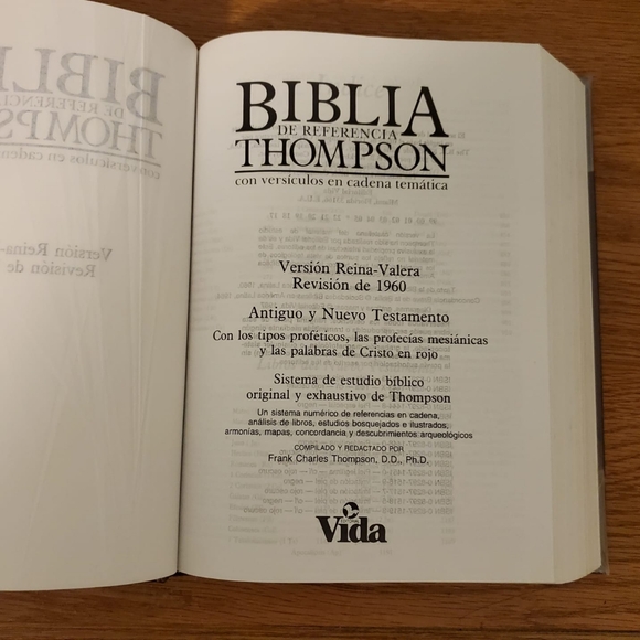 Biblia de Referencia Thompson en Español con versiculos en cadena tematica. - Picture 4 of 16